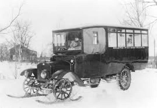 The First Motor Bus