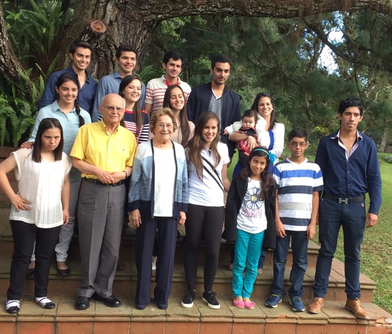 Nacimiento de mi abuelo Oscar Núñez