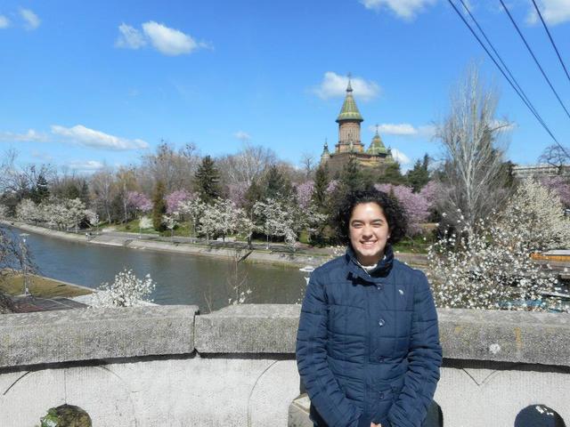 Mi hermana mayor nace.