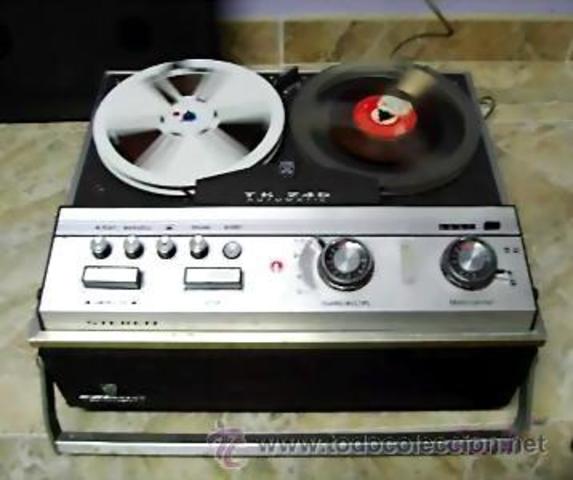 Magnetófono grundig