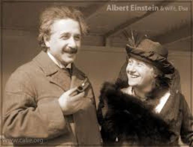 Einstein se casa con su prima Elsa