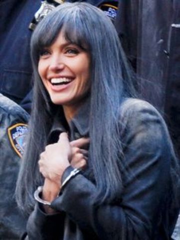 Angelina Jolie dropped out of her acting classes.