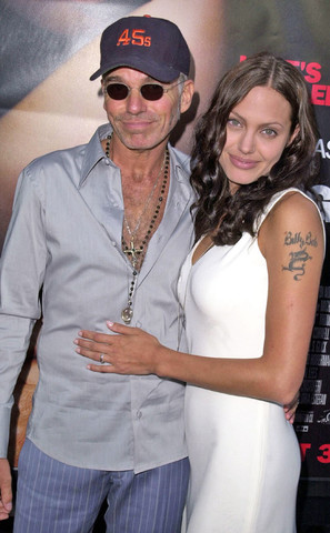 Marries Billy Bob Thornton.
