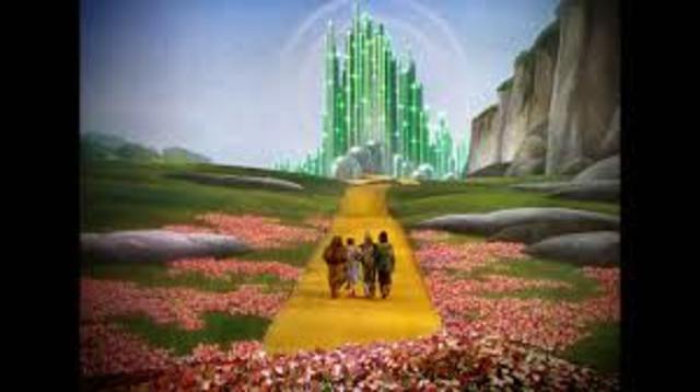 Wizad of Oz Premiers in Movie Theaters