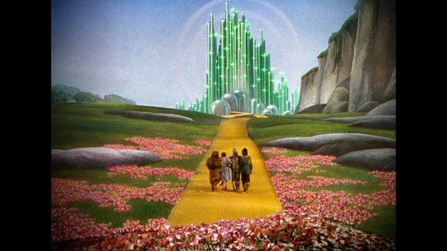 Wizard of Oz premiers in Movie theaters