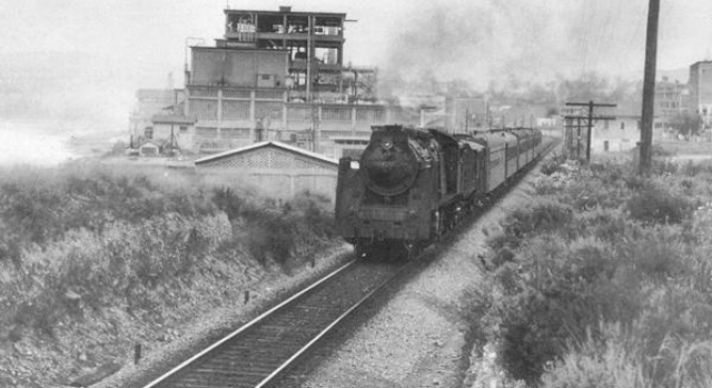 Primera linia de ferrocarril de la Peninsula