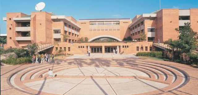 entre 1970y 1980la universidad militar en sus estructuras organizativas