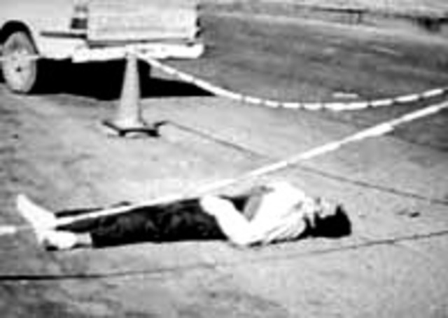 Brutal choque entre barras de Newell's y River en la autopista