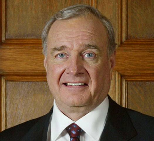 Chretian steps down as P.M, replaced by Paul Martin