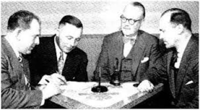 The Canadian Labour Congress is formed.