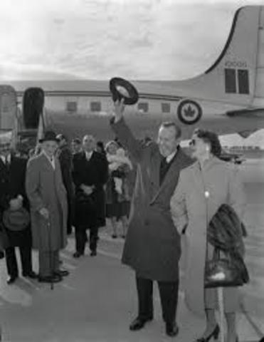 Lester B. Pearson wins the Nobel Peace Prize for helping resolve the Suez Crisis.