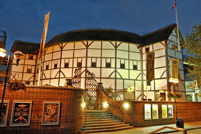new Globe Theatre