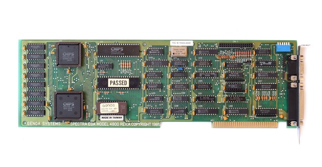 EGA (Enhaced Graphics Adapter)