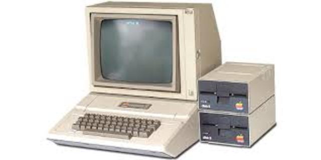 Primera microcomputadora