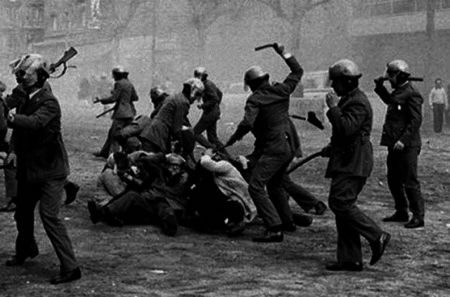 Manifestación Estudiantil en Tlatelolco