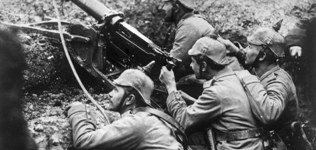 ATAQUE SERBIO A BOSNIA