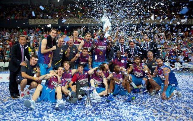 Gana en Baloncesto el Barcelona la Temporada 2003/2004