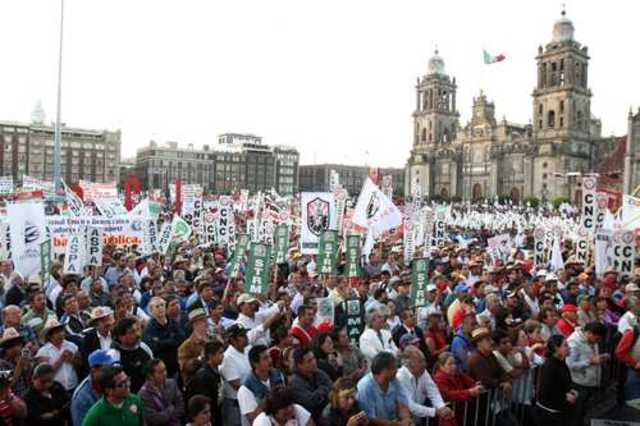 Fundación de la Unión de Obreros y Campesinos de México