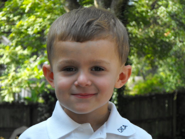 Davis Randall Tharp is born