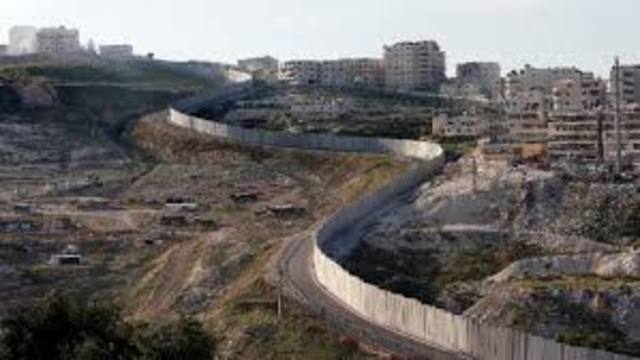 Israel Begins Constructing West Bank Security