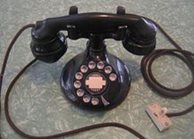 Model 102 telephone