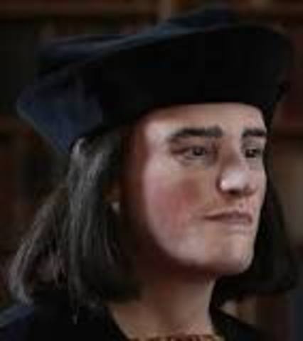 Richard III is killed in battle