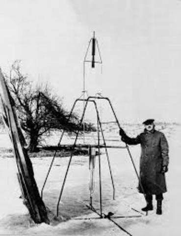 Robert, H, Goodard demonstrated the first viability of the first ligud fueled rockets.