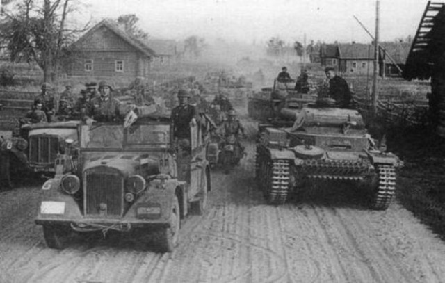Operation Barbarossa "Panzers moving through the city of Belarus"