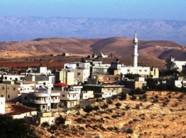 palestines continue to lose land