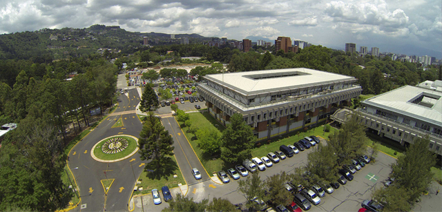 Ingrese a la Universidad Rafael Landívar