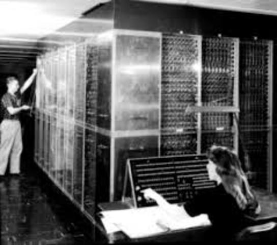 EDVAC-Jhon Von Neuman, Dr. Jhon W. Mauchly, Jhon Presper y Eckert Jr.