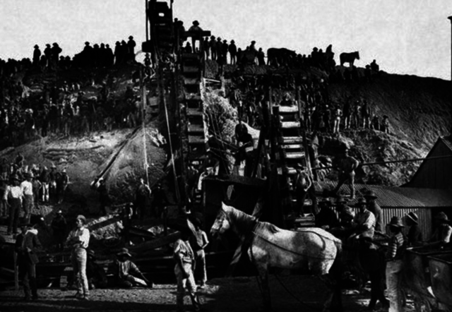 Gold is discovered in the Transvaal