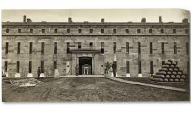 attack on fort sumter by the confederacy