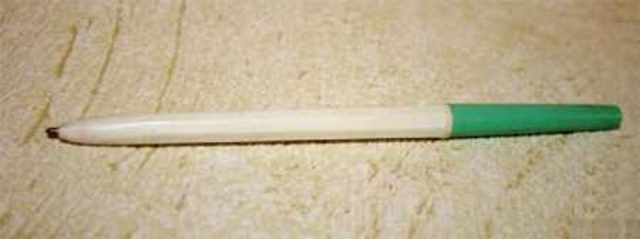 Первая шариковая ручка
