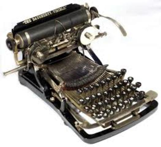 el primer intento registrado de hacer una maquina de escribir