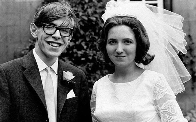 Marries Jane Hawking.