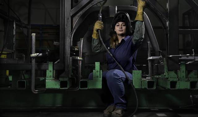 Rosie the Riveter campaign encourages women to get a job.
