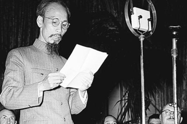Ho Chi Minh declares independence