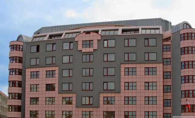 Primer instituto para la enseñanza de lenguas.