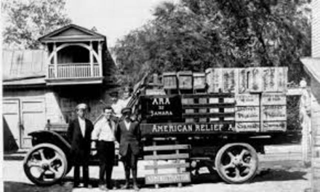 American Food Aide Helps Famine in Russia