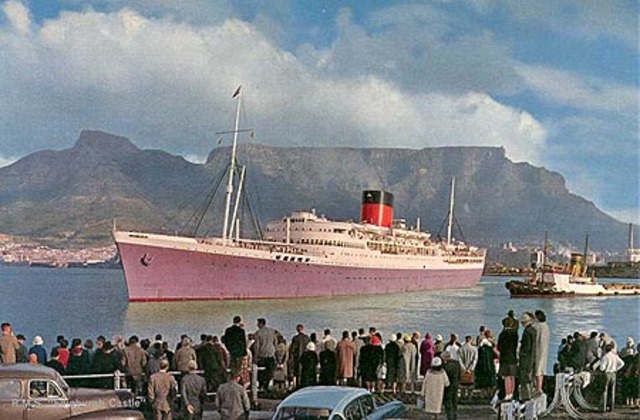 S'uneix a la Union-Castle line