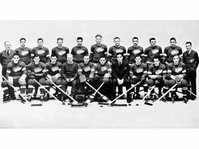 Detroit Red Wings win the Stanley Cup