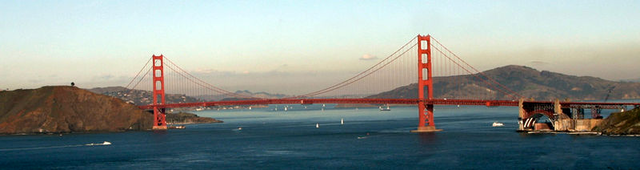 Le Golden Gate Bridge (pont de la porte d'or)