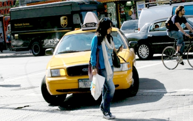 "Fourth screen” technology — smartphones and tablets start to change how we use social media