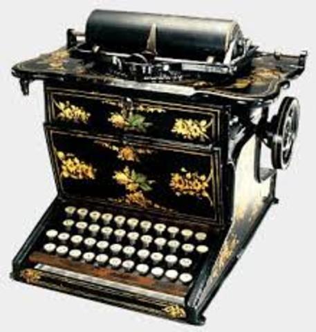 Comercialización primera Máquina de escribir