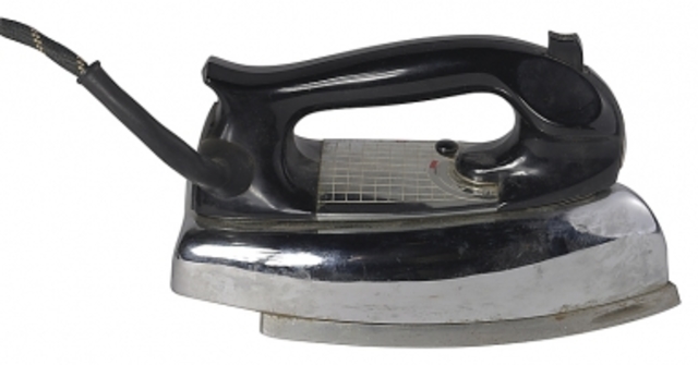 Lightweight Electric Iron