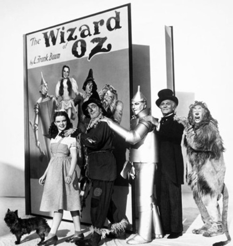 Wizard of Oz premieres in movies