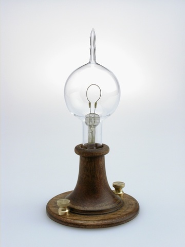 first light bulb