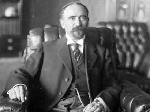 Madero arrives to power