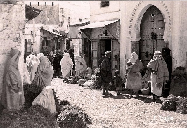 El emperador de Marruecos desembarca
